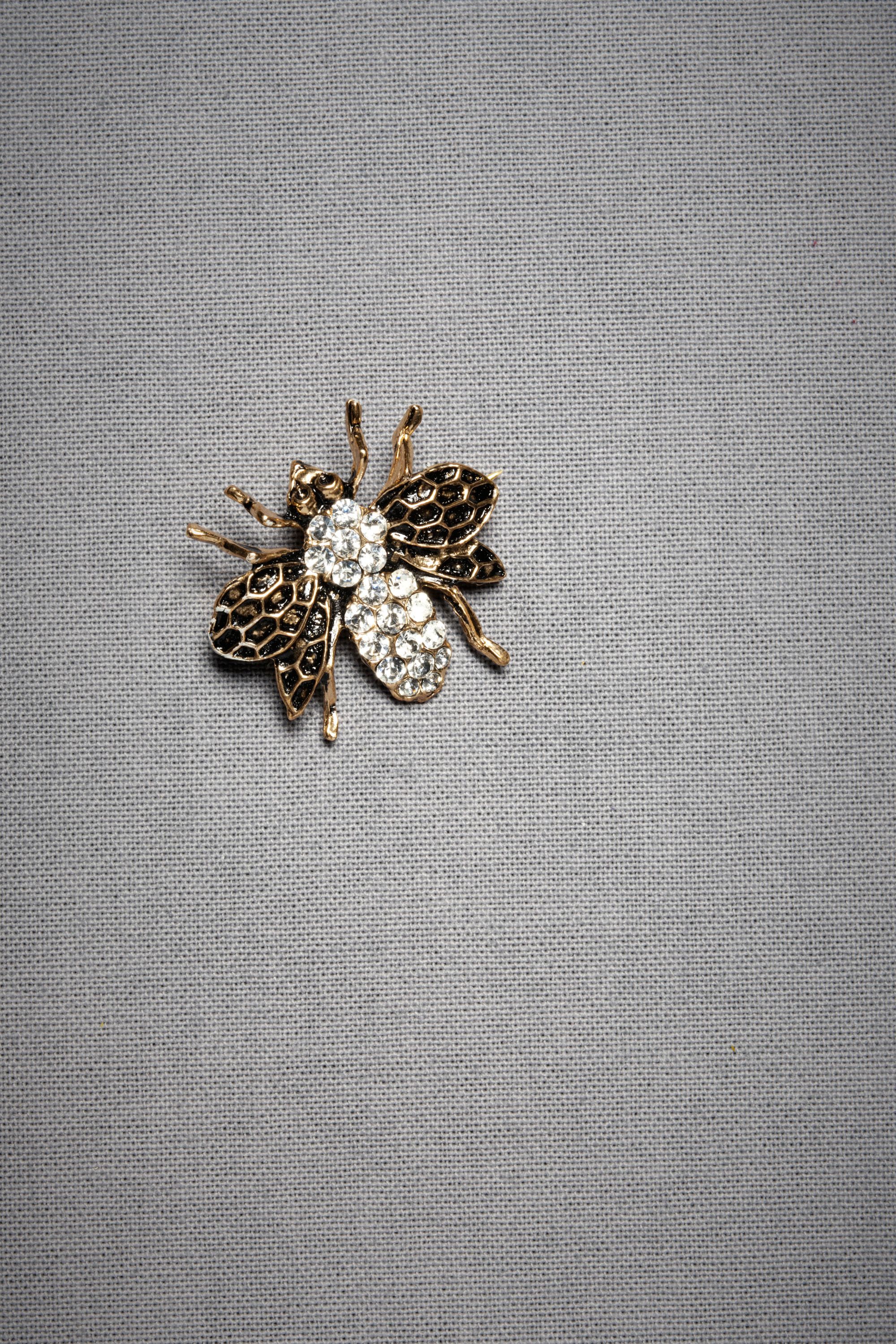 Honeybee Brooch