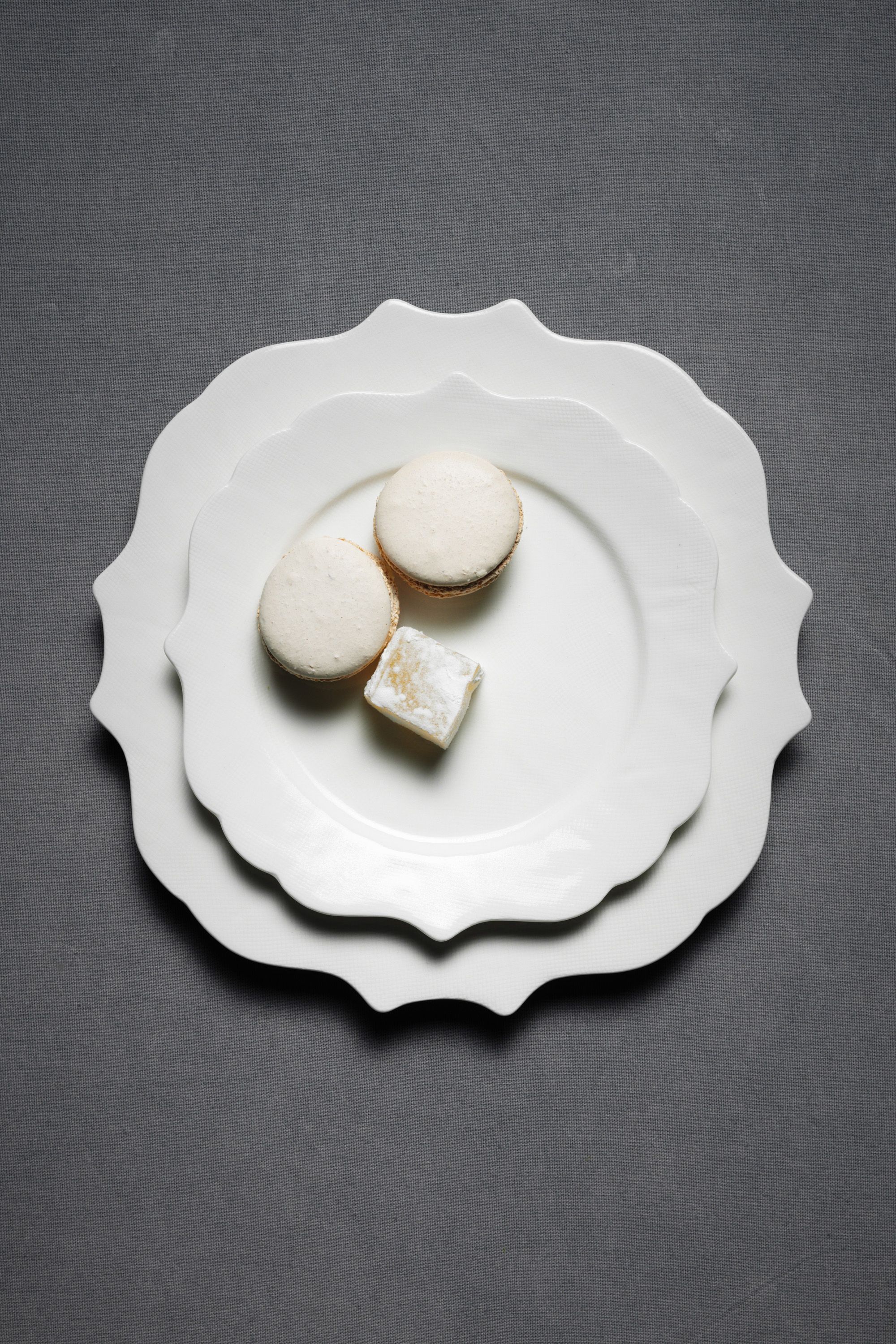 Silhouette Plates