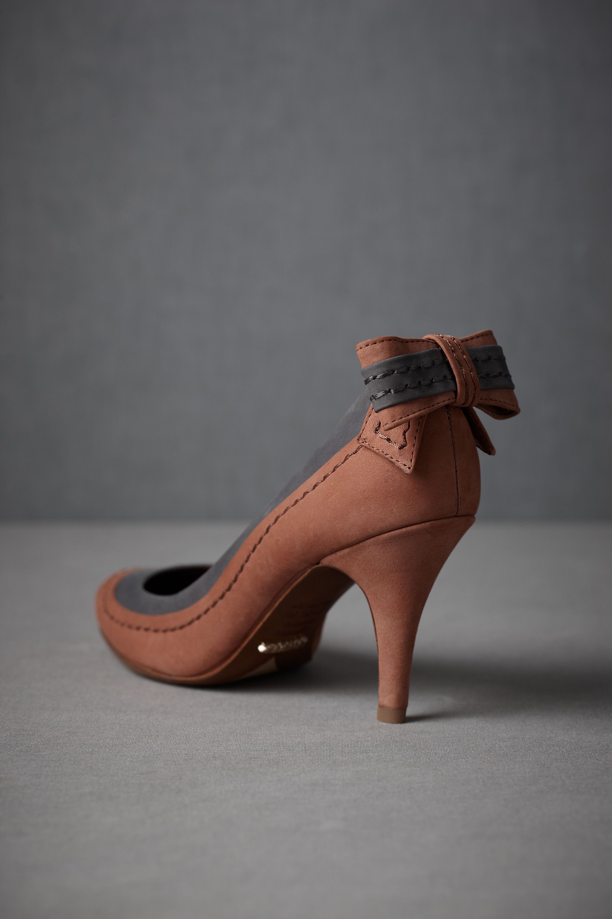 tan pumps women's shoes