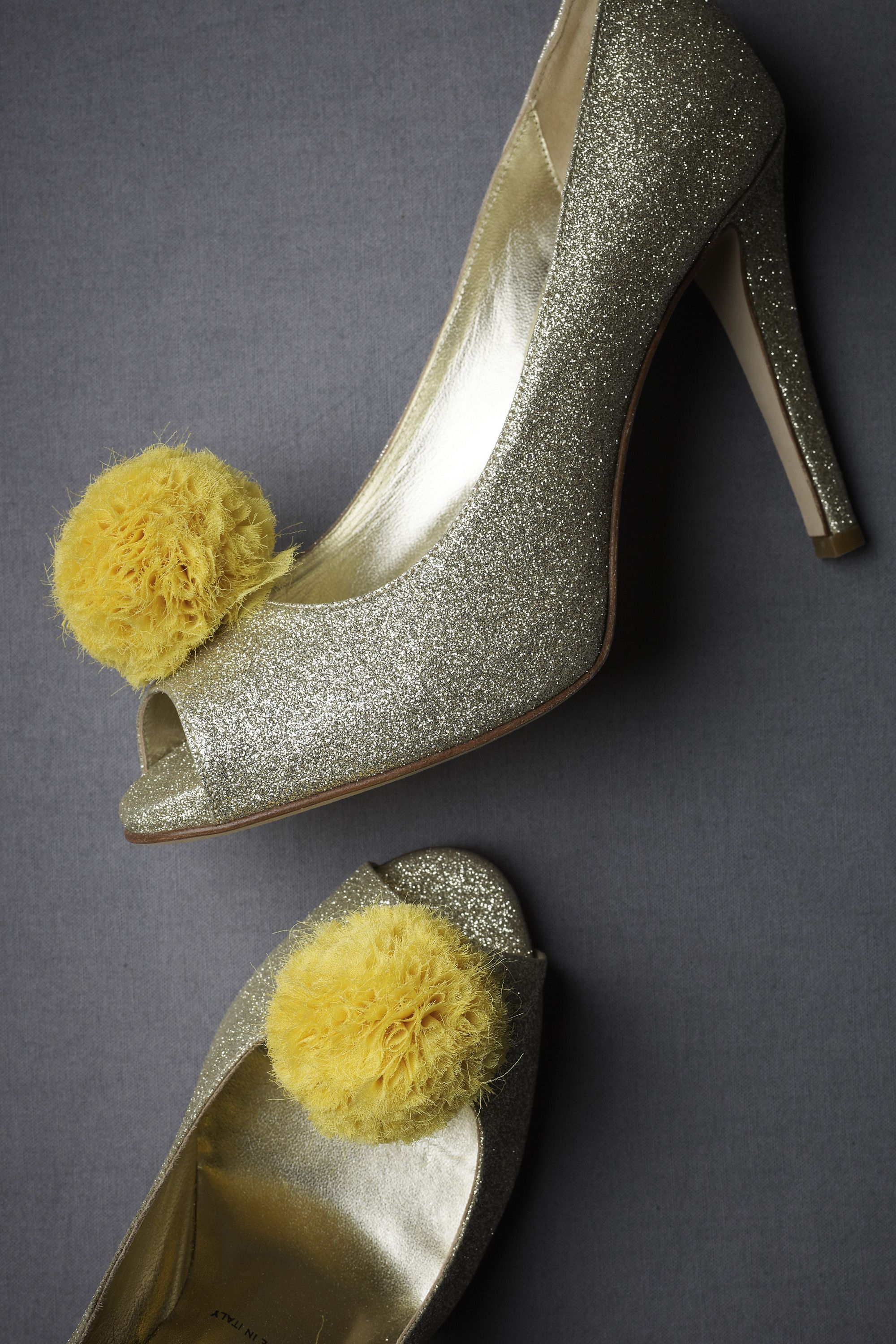 Pompom Shoe Clips