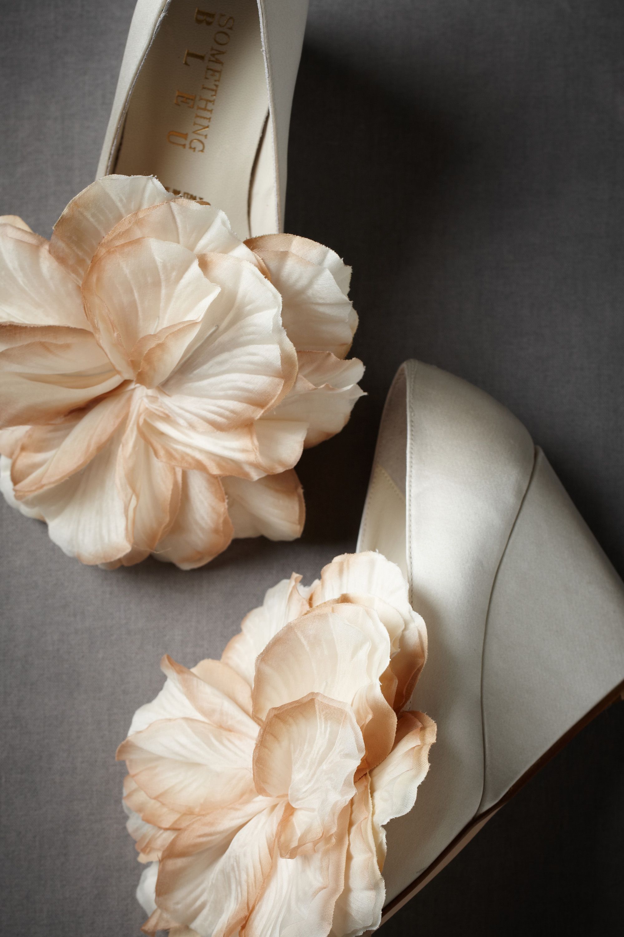 Petaled Prairie Wedges