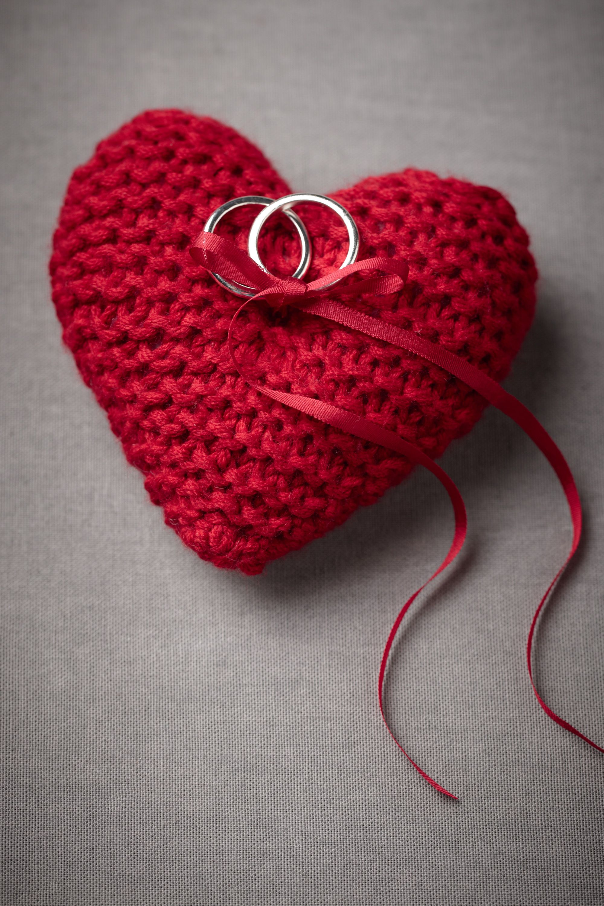 Icon-Of-Love Ring Pillow