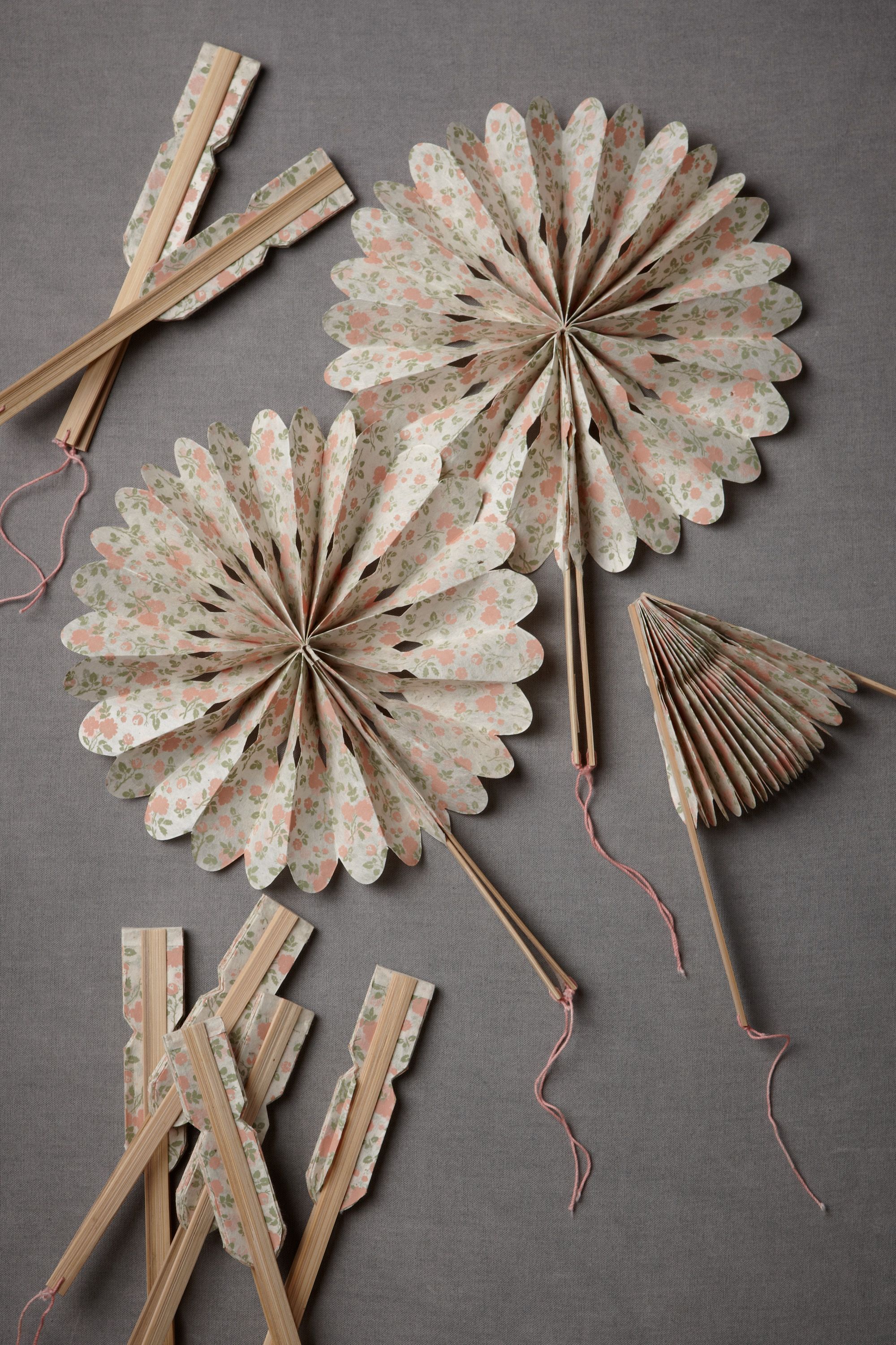 Crinkle Fans (10)