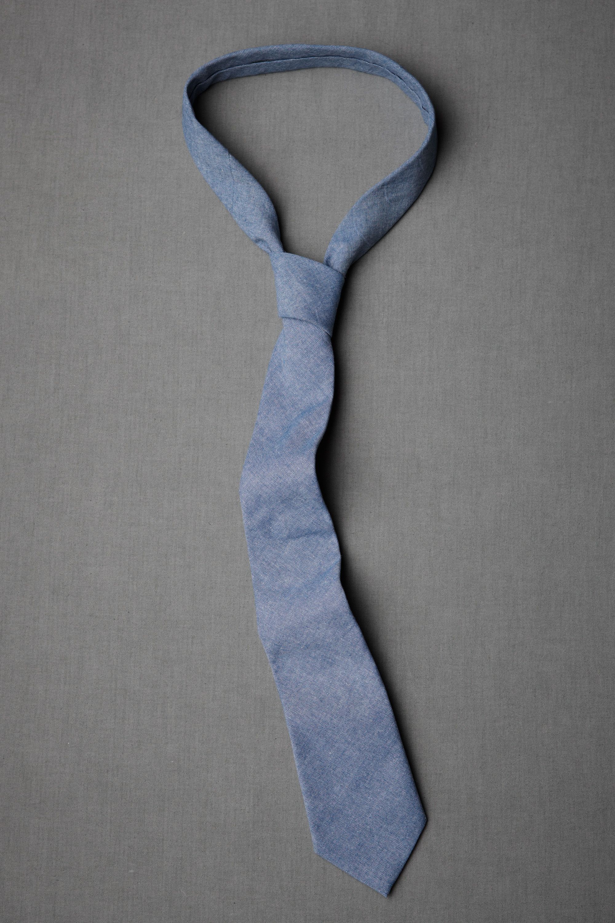 Commonwealth Proper Chambray Tie