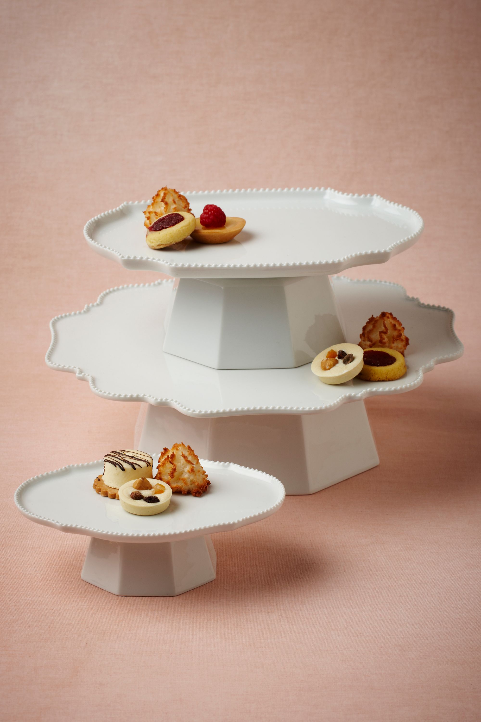 Portraiture Cake Stands