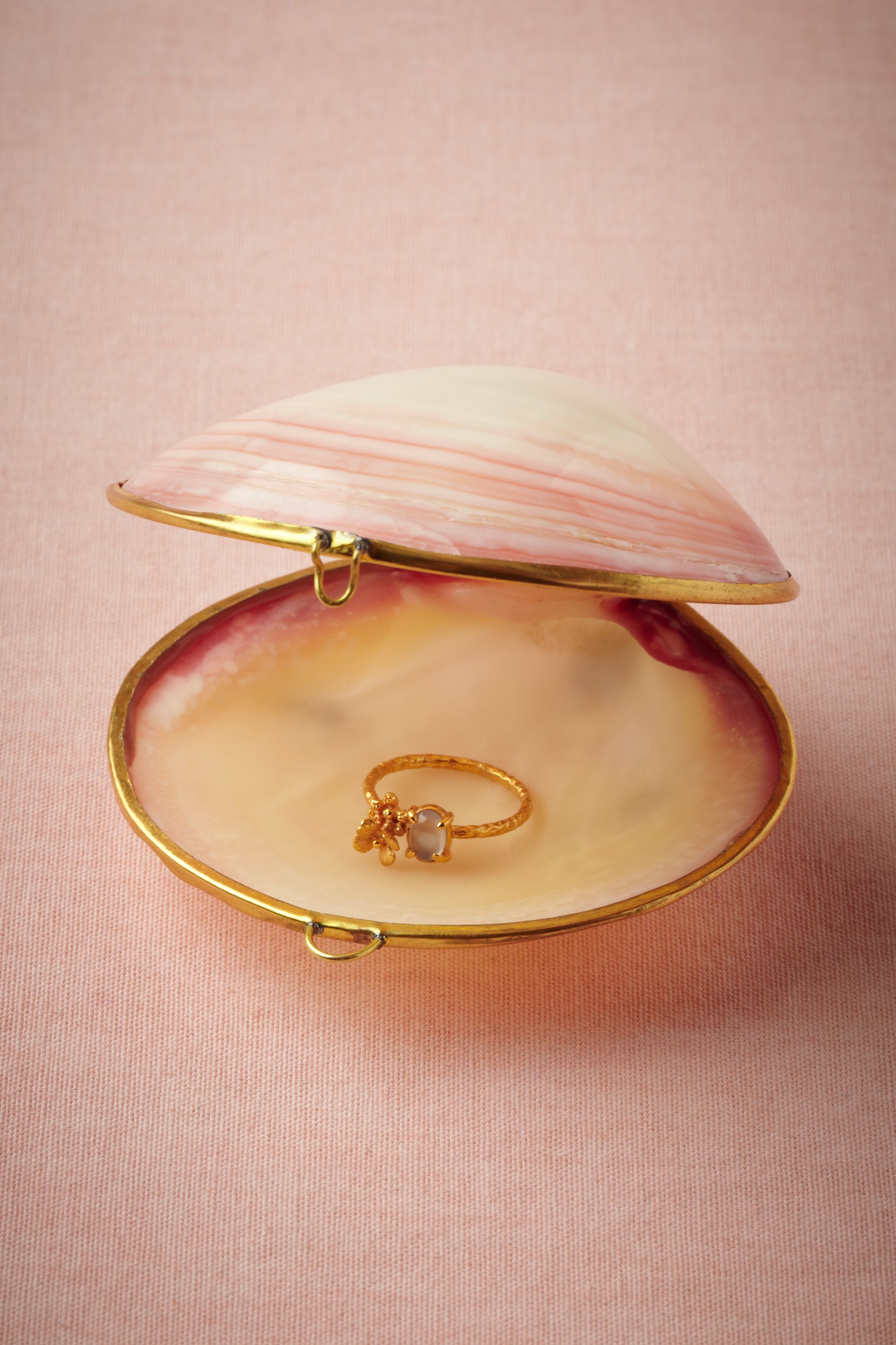 Sulu Sea Ring Holder