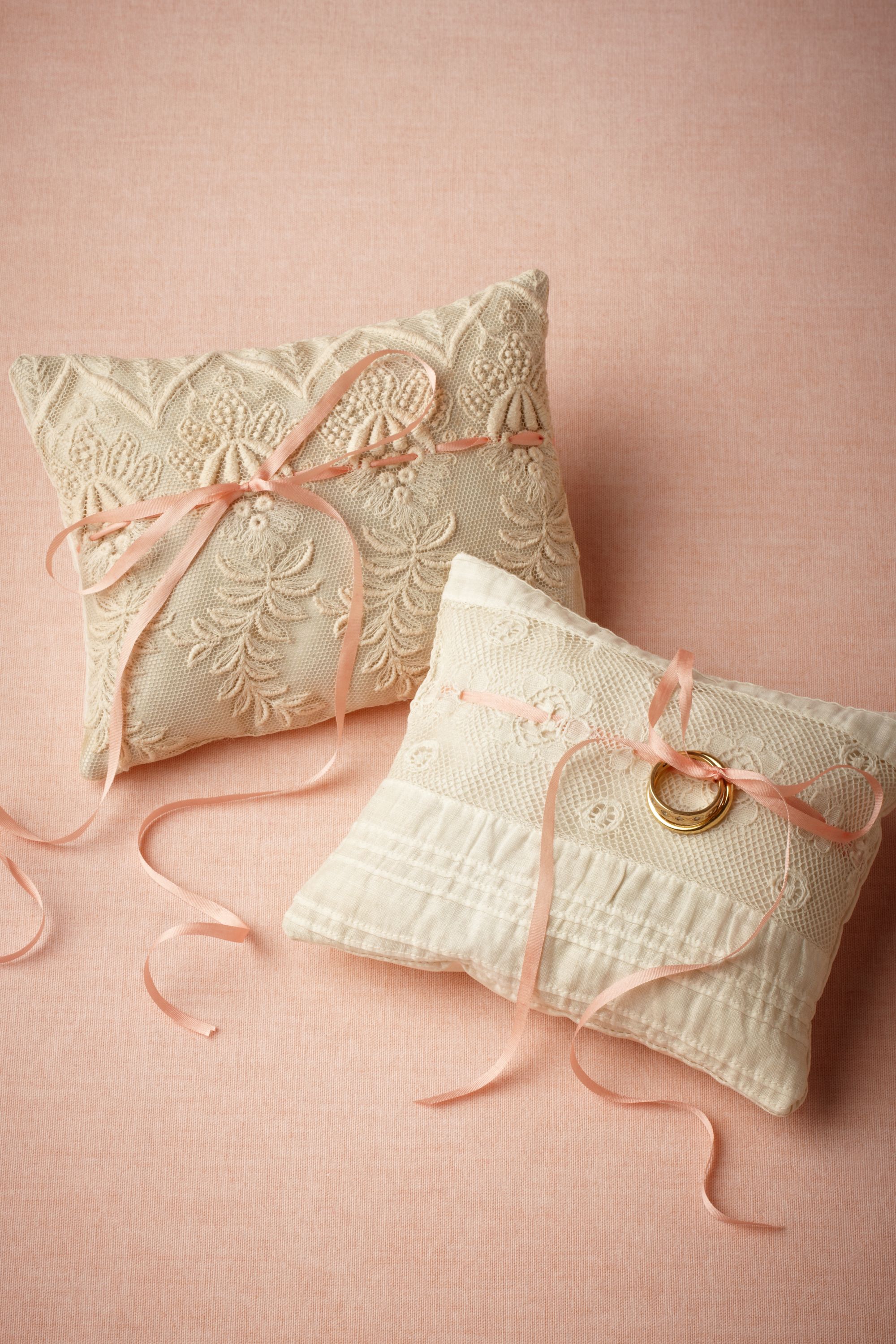 Pedigree Ring Pillow