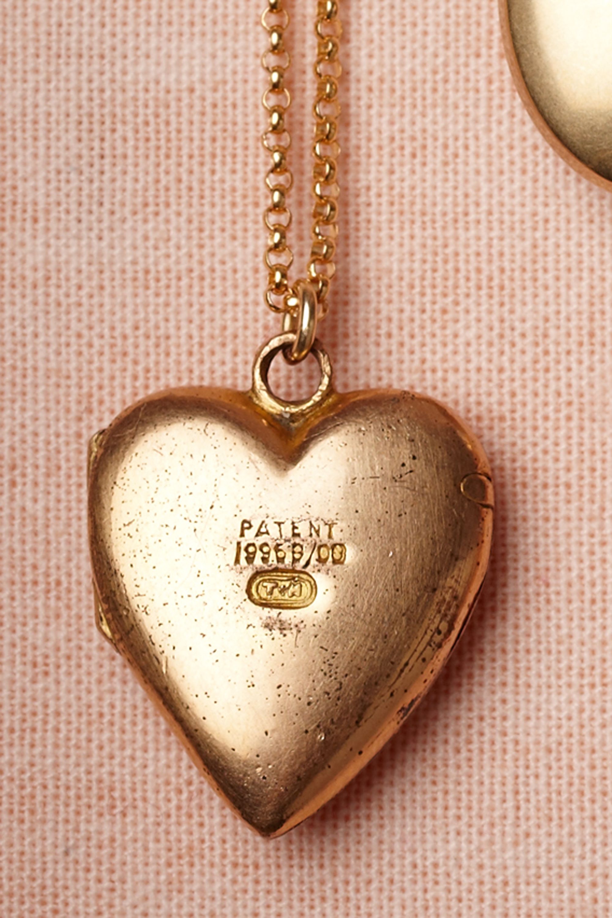 Nova Locket