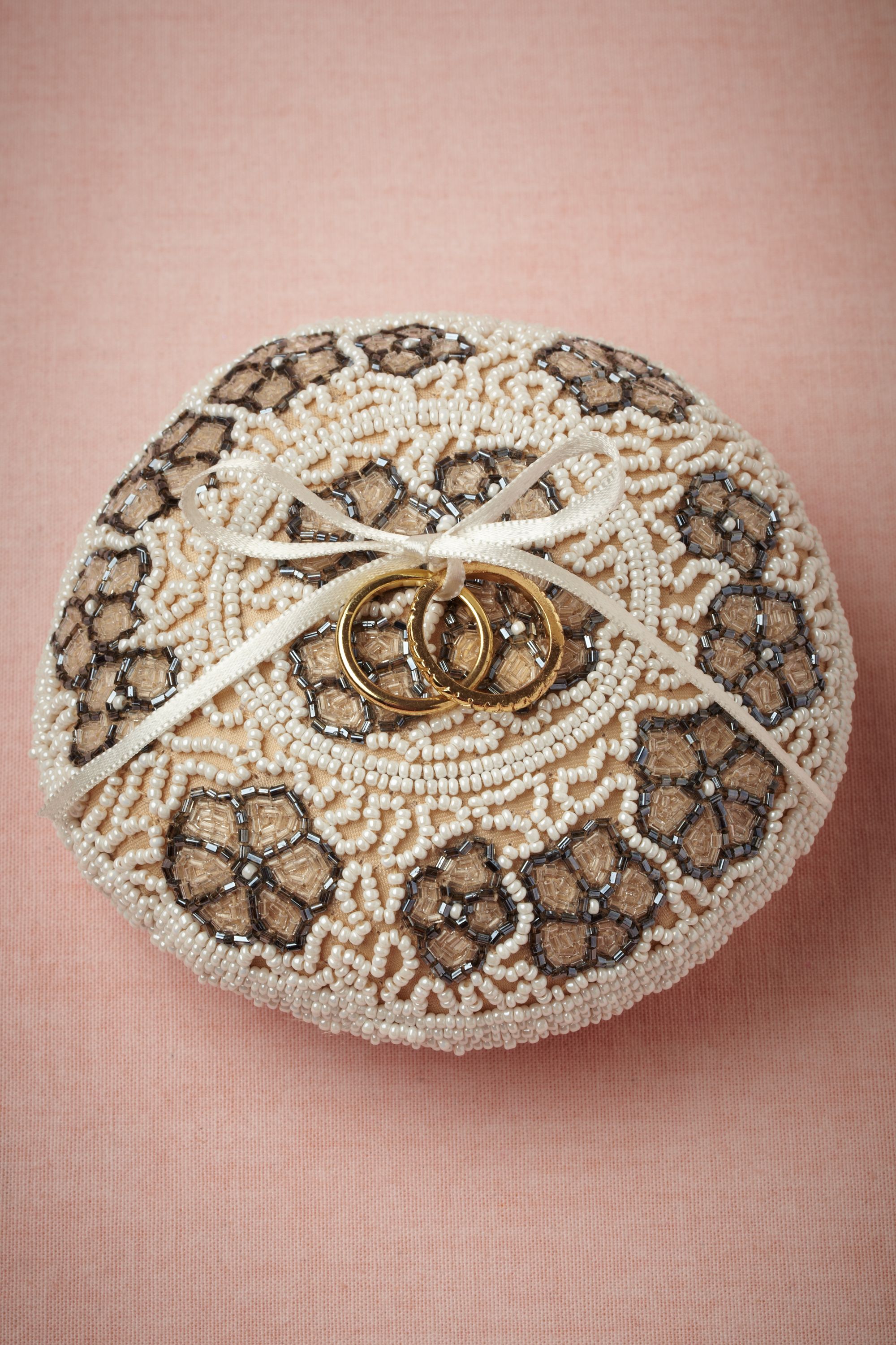 Brocante Ring Pillow