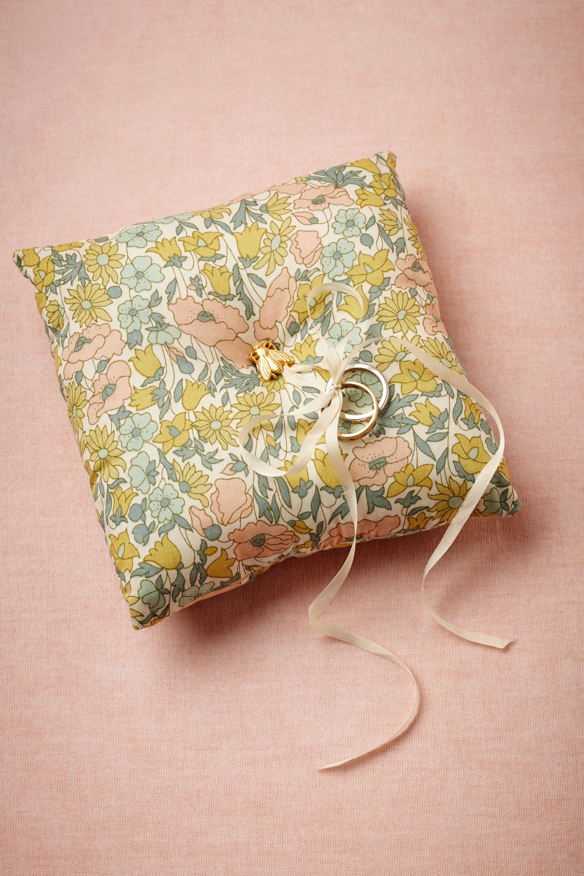 Regent Ring Pillow