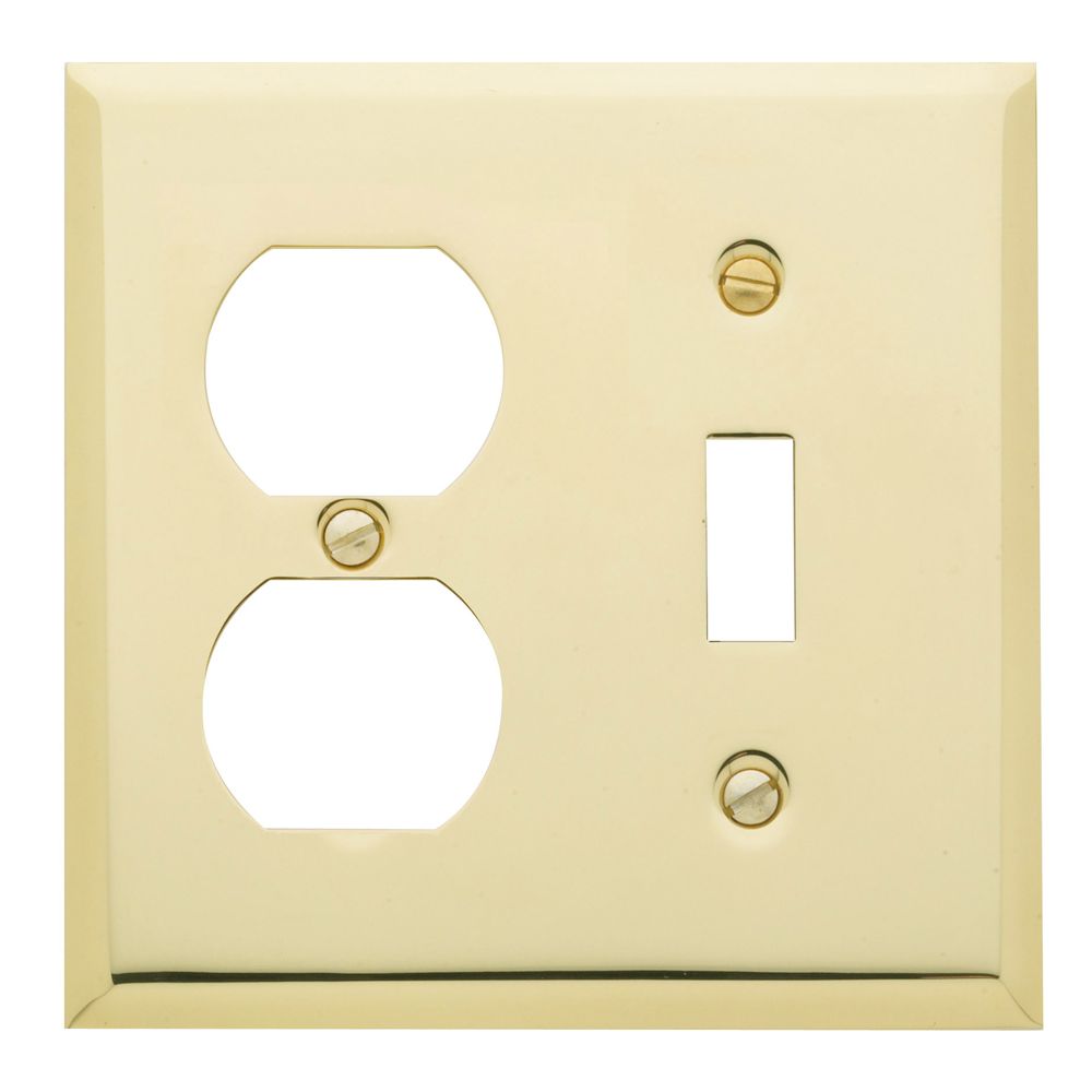 4762 Outlet Single Toggle