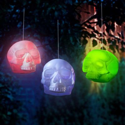 Halloween Light-Up Skulls