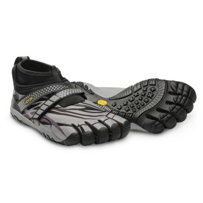 places that sell vibram five finger shoes