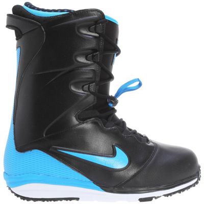 nike boys winter boots