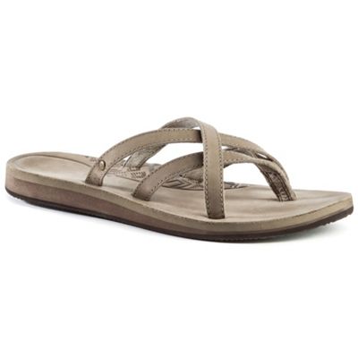 teva olowahu leather sandals