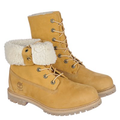 timberlands with fur inside