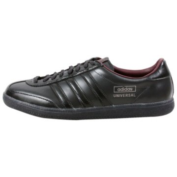 adidas Universal