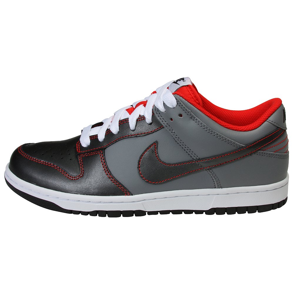 Nike women's Dunk Low  Shoes