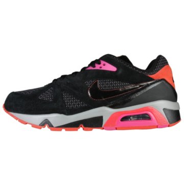 Nike Structure Max