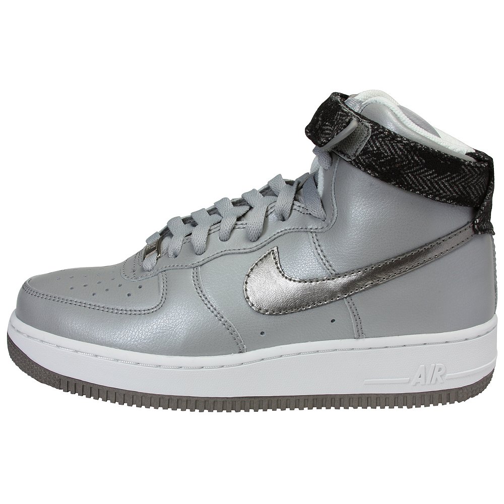 Nike women's Air Force 1 High  Shoes