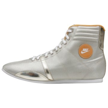 Nike Hijack Mid