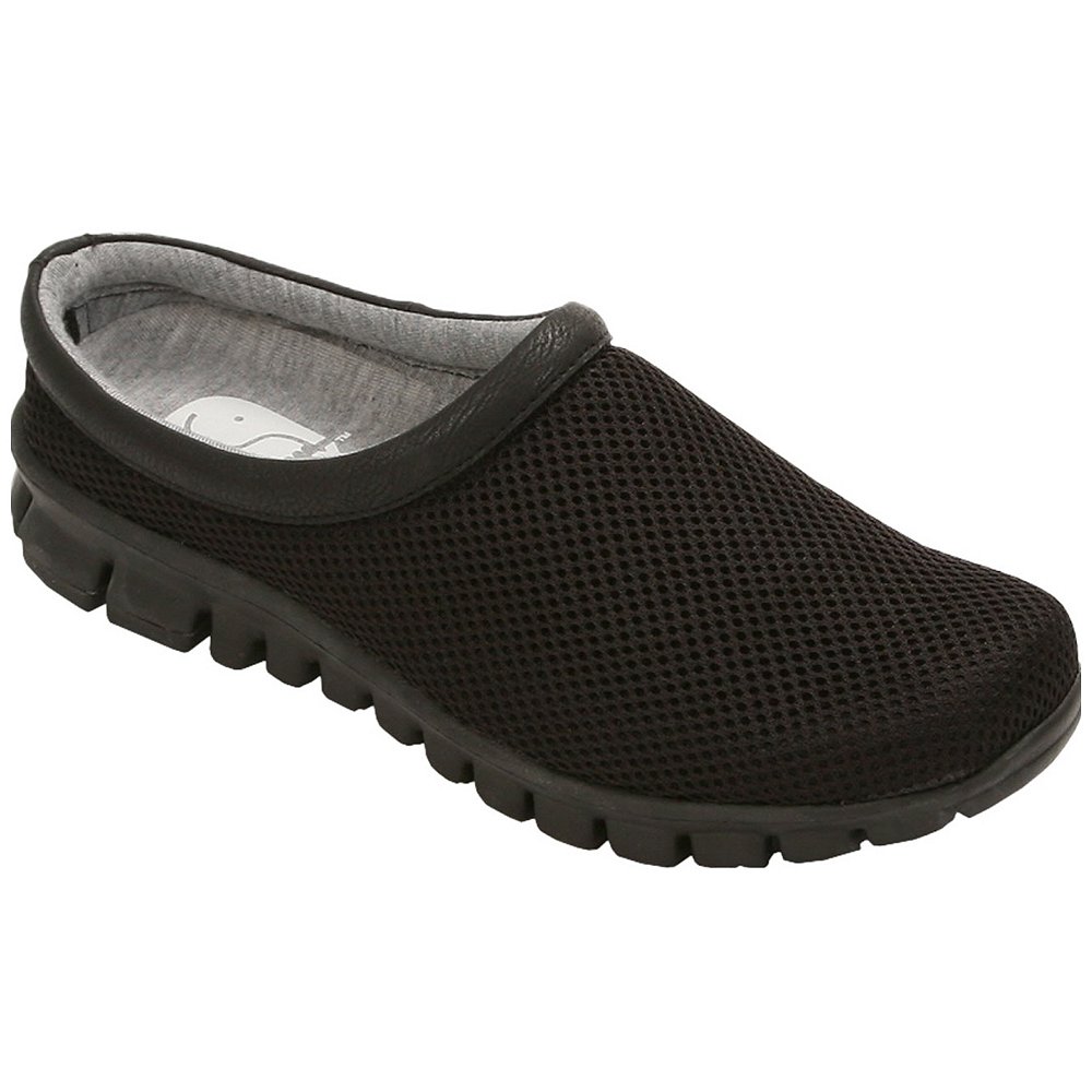 NoSoX Clog slip-on.