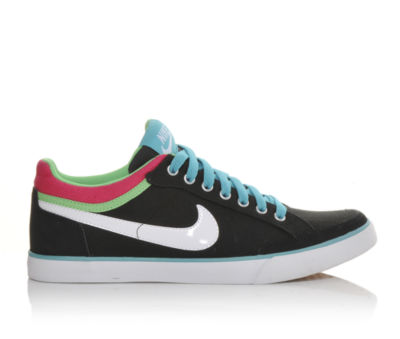 NIKE &nbsp;Capri III Canvas