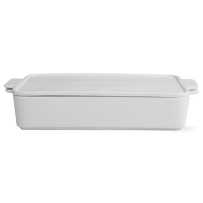 Whiteware lidded large rectangular baker