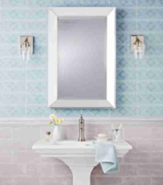 彩色地铁瓷砖浴室墙 