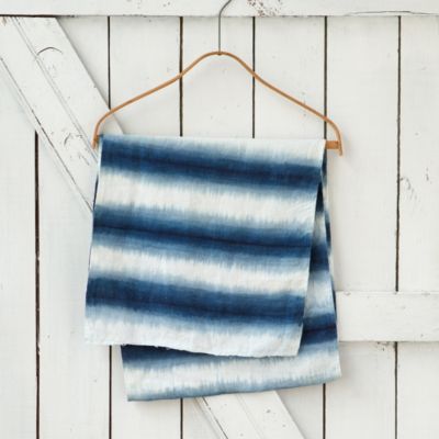 Gradient Stripe Table Runner