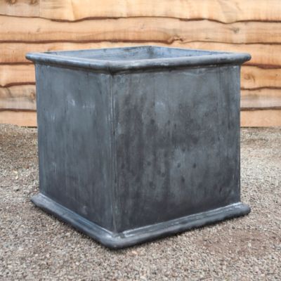 Rimmed Fiberclay Cube