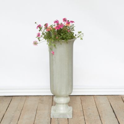 Mossy Fiber Stone Urn