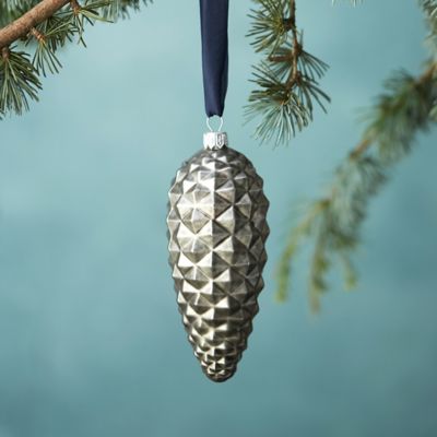 Silver Pinecone Glass Ornament Terrain
