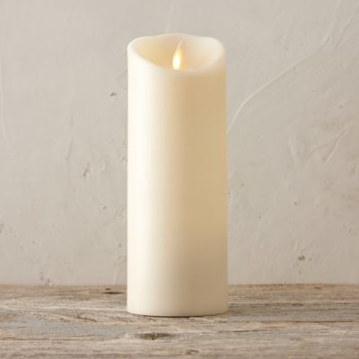 Flame Effect Pillar Candle, Large Terrain