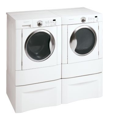 Cute couple! (GLTF2940E washer and NLPWD15W pedestals sold separately)