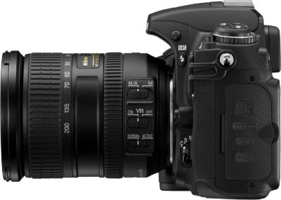 Left profile of D300