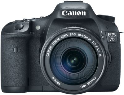 Canon EOS 7D kit with EFS 18-135mm IS lens Digital Cameras