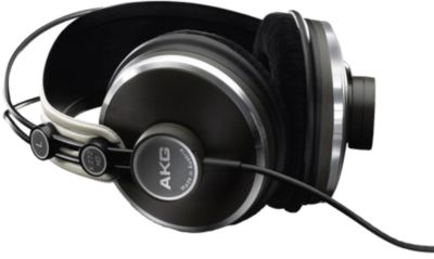 AKG K272