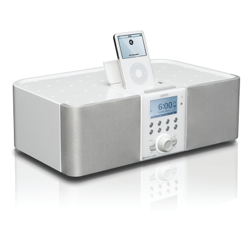 iPod dock with AM/FM radio and alarm clock