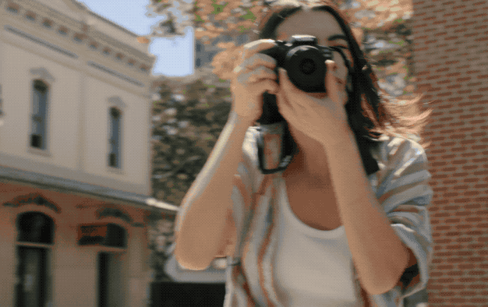 EOS R10 High Speed Shooting Sample with Skateboarders 