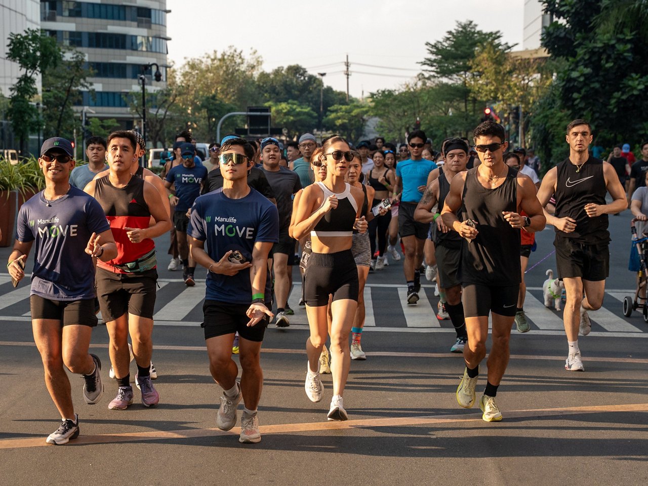 Participants gathered to bring active living to life as part of the #ManulifeMOVE campaign