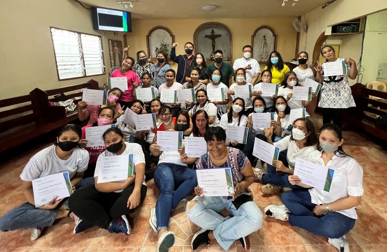 Peso Smart Pinays QC Graduation progressive