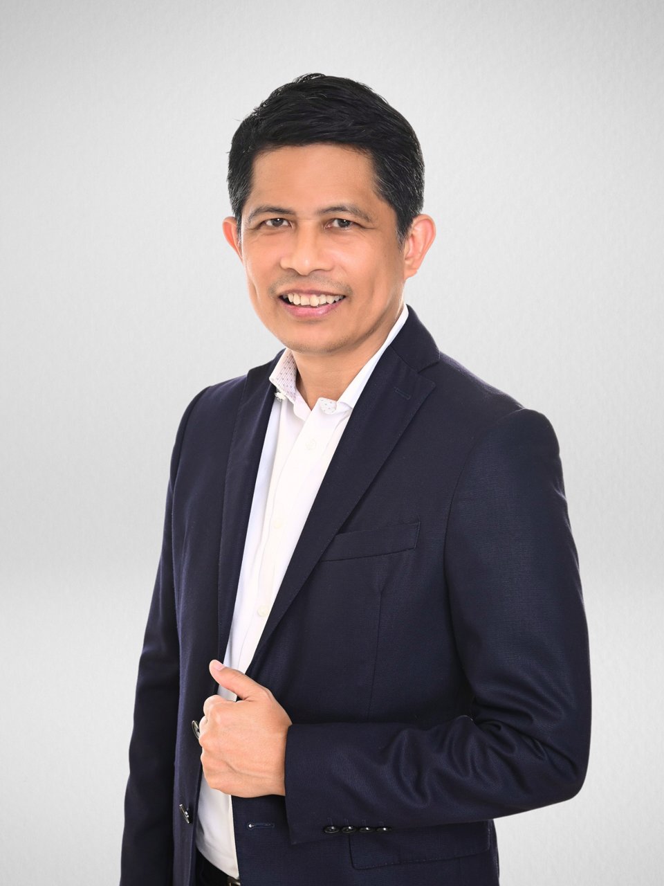 SVP and Chief Corporate Solutions and Alternative Distribution Officer