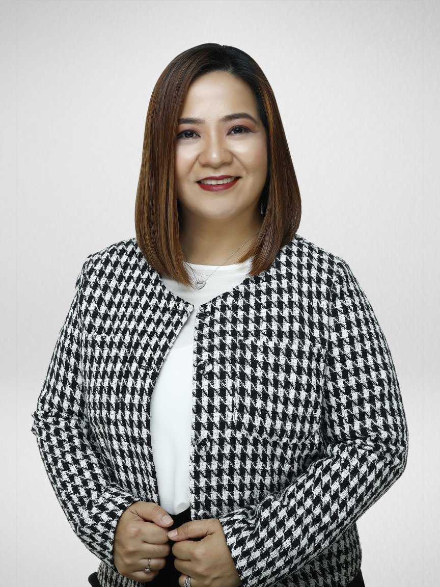 Progressive Rhea Vizcarra