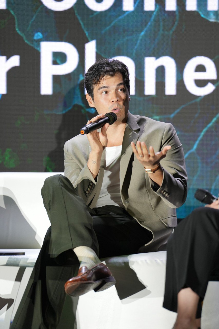 Erwan Heussaff speaks during Manulife Philippines' Longevity Symposium