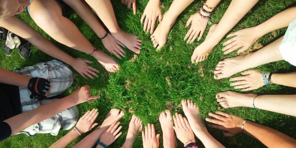 Making Lives Better: Manulife Gives Team Contribution for Acts of Kindness
