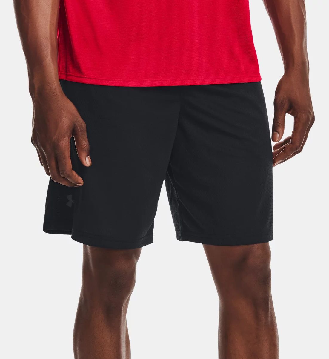 Under Armour Men's Tech 9 Inch Mesh Short in Black (1328705) | Size Medium | HisRoom.com