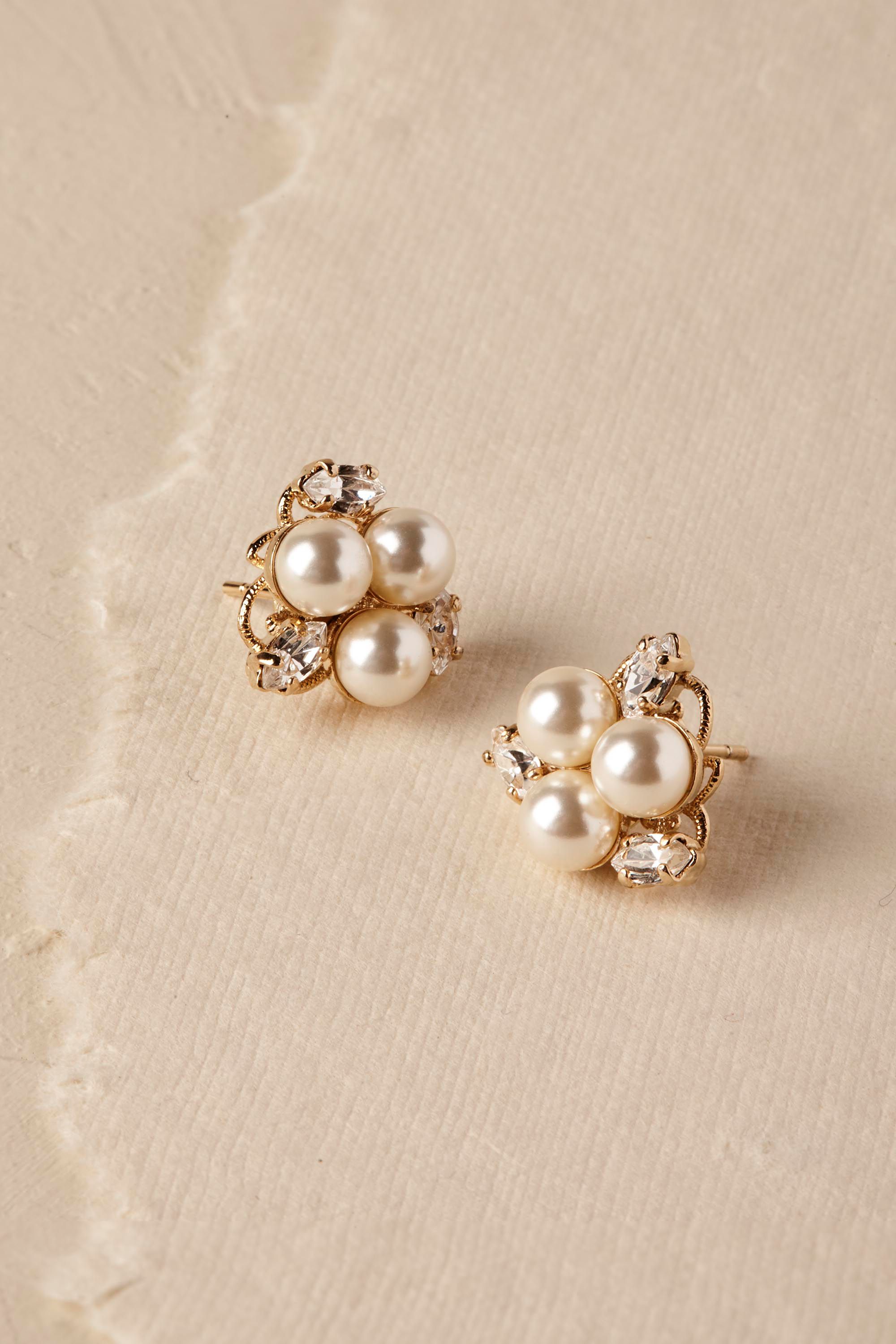 pearl studs