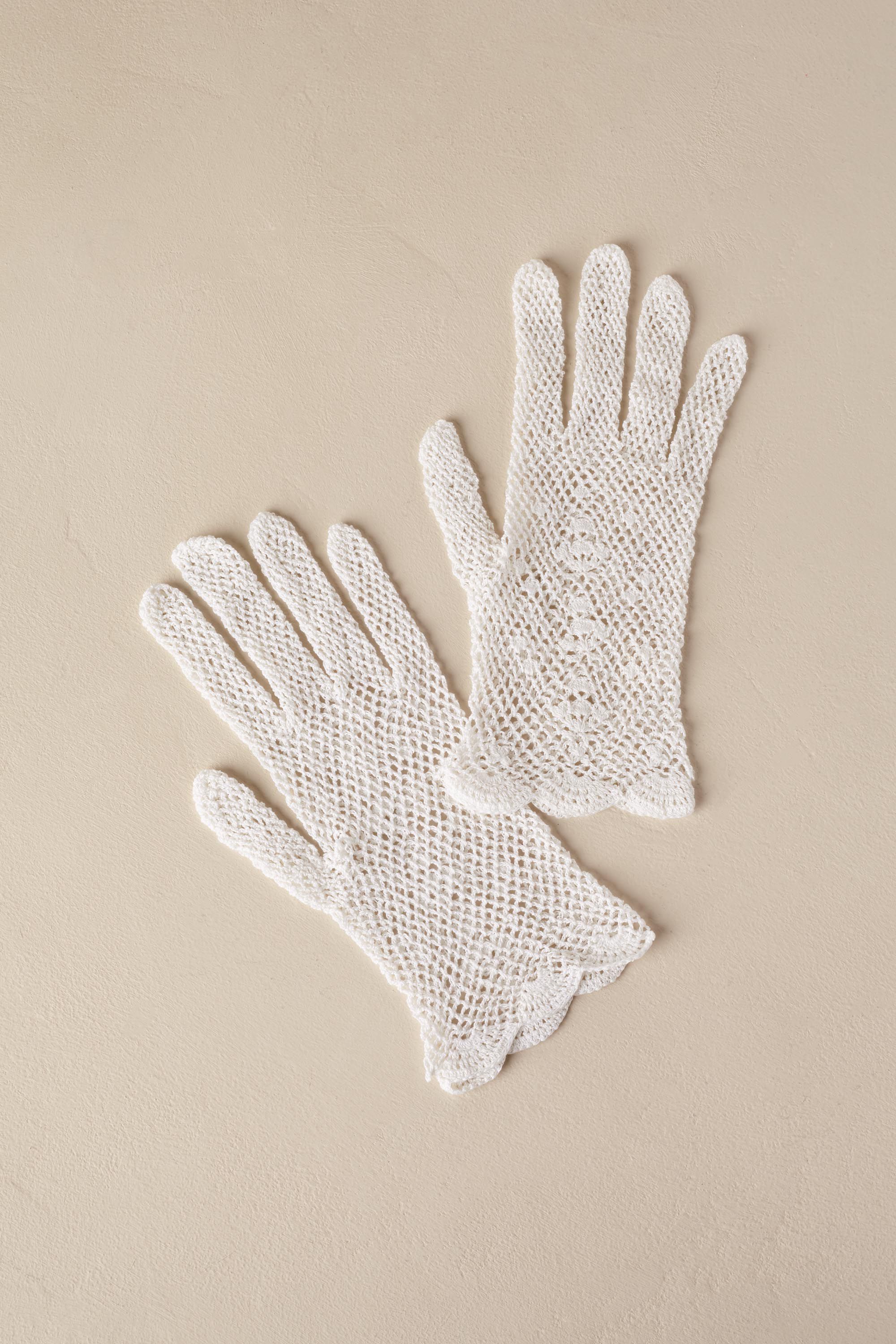 Edwardian Accessories Gloves, Hair Combs, Wigs