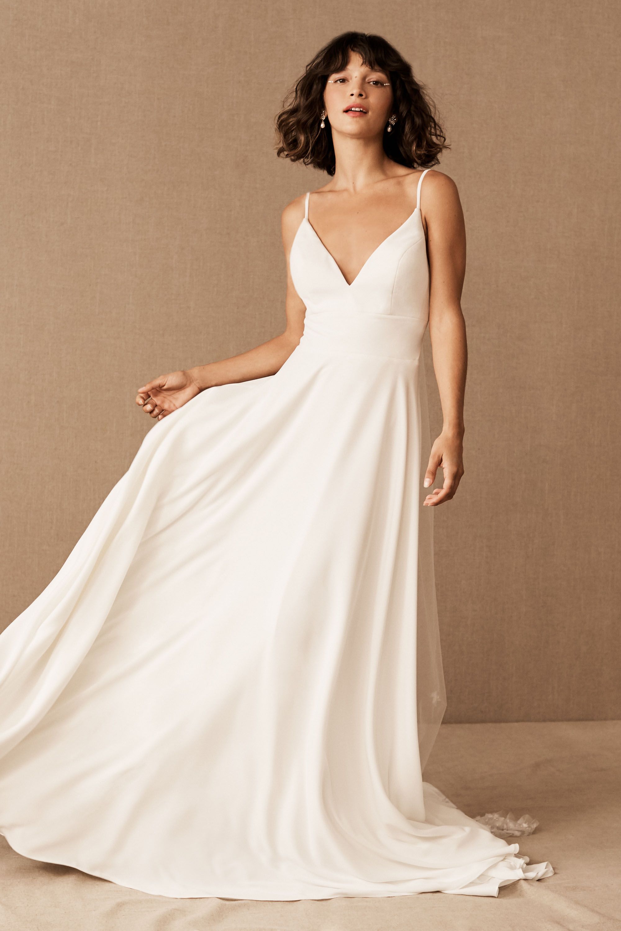 Wedding Neckline Guide to Match Any 